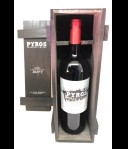 Pyros Single Vineyard Block No. 4 Malbec Magnumfles in houten kis